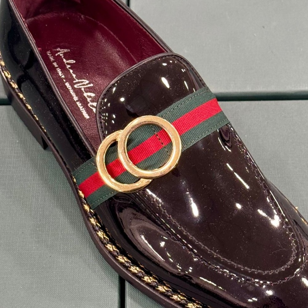 Black all leather patent wet look slip on with gold rings made in Italy. - Picture 4 of 5